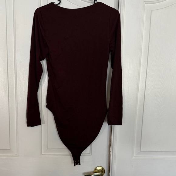 Old Navy Women's Dark Red Long Sleeve Bodysuit - Picture 4 of 4
